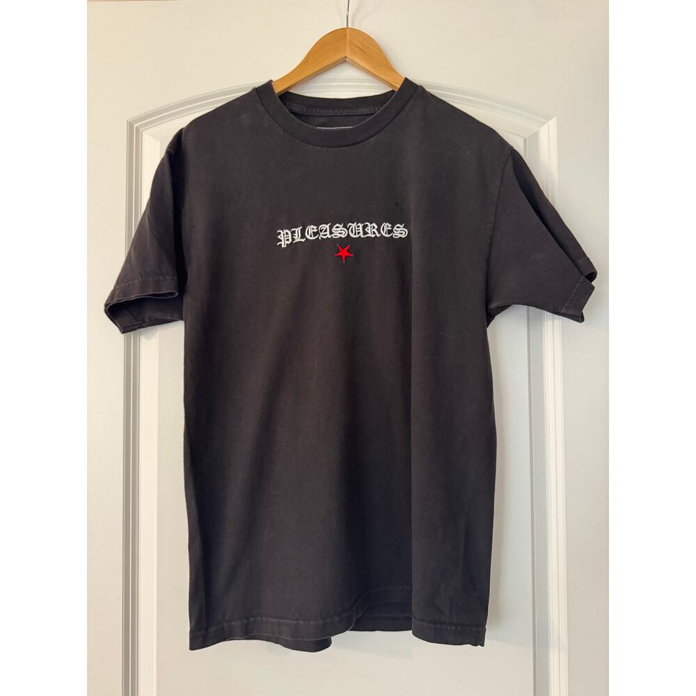 Pleasures Black Embroidered Gothic Font T-Shirt with Red Star Large